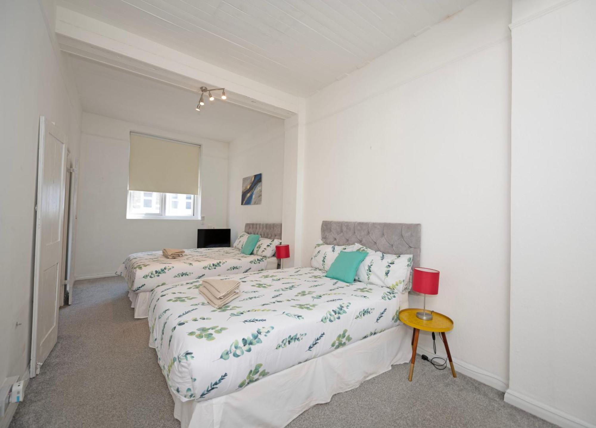 Flat In Clapham Budget Friendly Stay Лондон Экстерьер фото